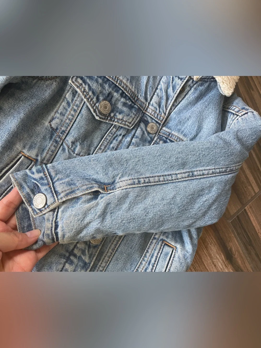 Gap Kids Light Blue Denim Sherpa Jacket Size 4